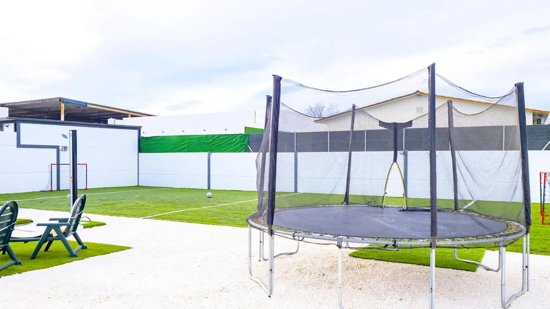 Cubo'S Casa Soles & Football Field Fuengirola Spain