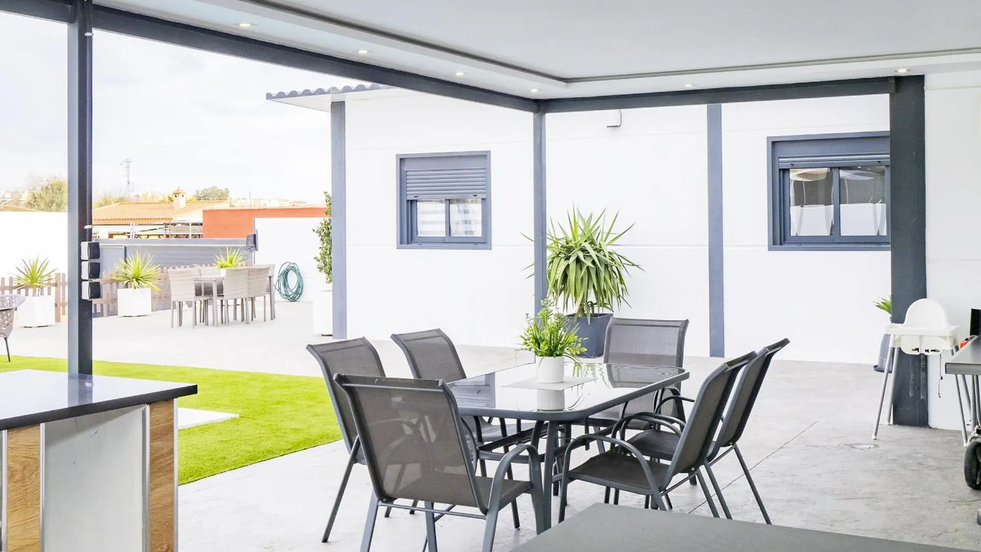 Cubo'S Casa Soles & Football Field Fuengirola